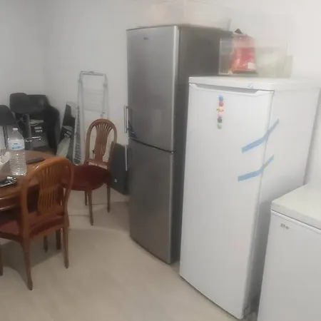Διαμέρισμα Charmant A Avec Balcon Et Parking Μετς